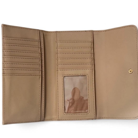 Two-tone Pink Guess Full-size Wallet - Picture 2 of 6